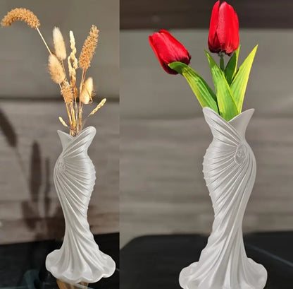 The Elegant Dress Vase Is a 3D-Printed Flower Vase That Combines High Fashion Elegance with Minimalist Home decor